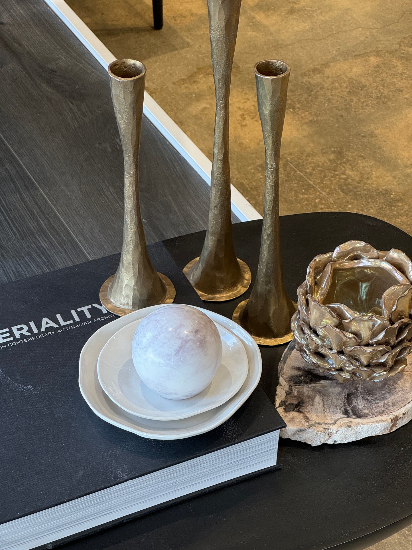 Decorative Blanc Sphere