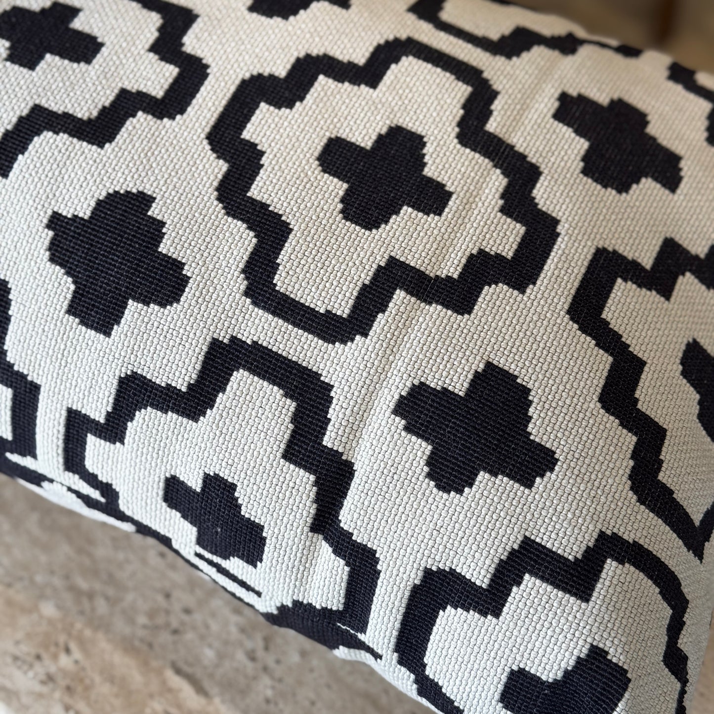 Nomadic Outdoor Reversible Cushion - Midnight/Ivory