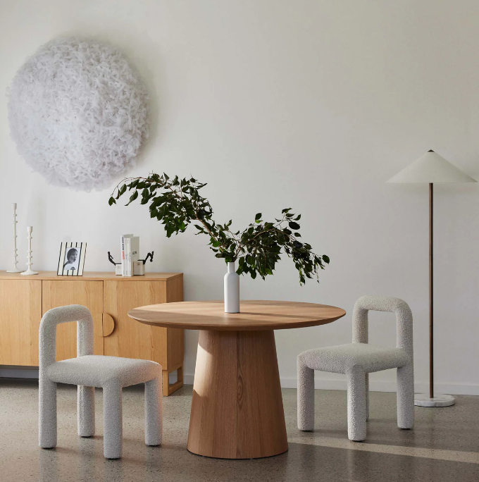 Oak Round Pippa Dining Table