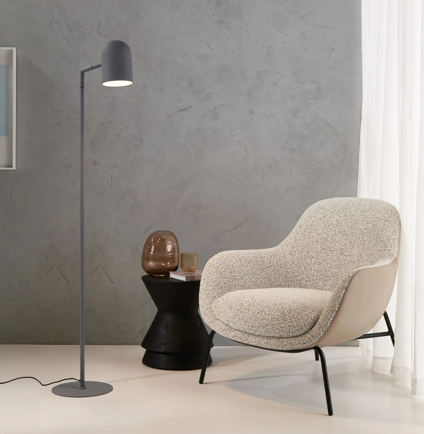 Pia Floor Lamp