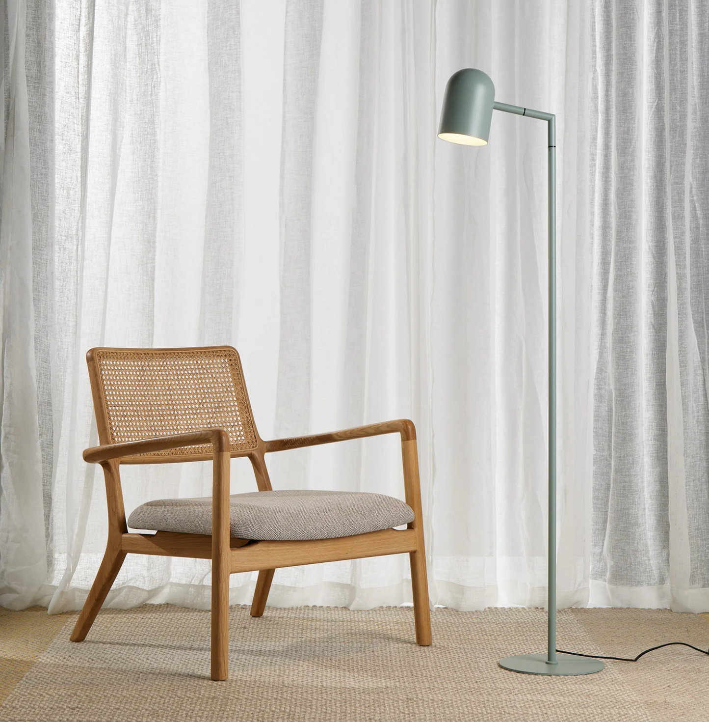 Pia Floor Lamp