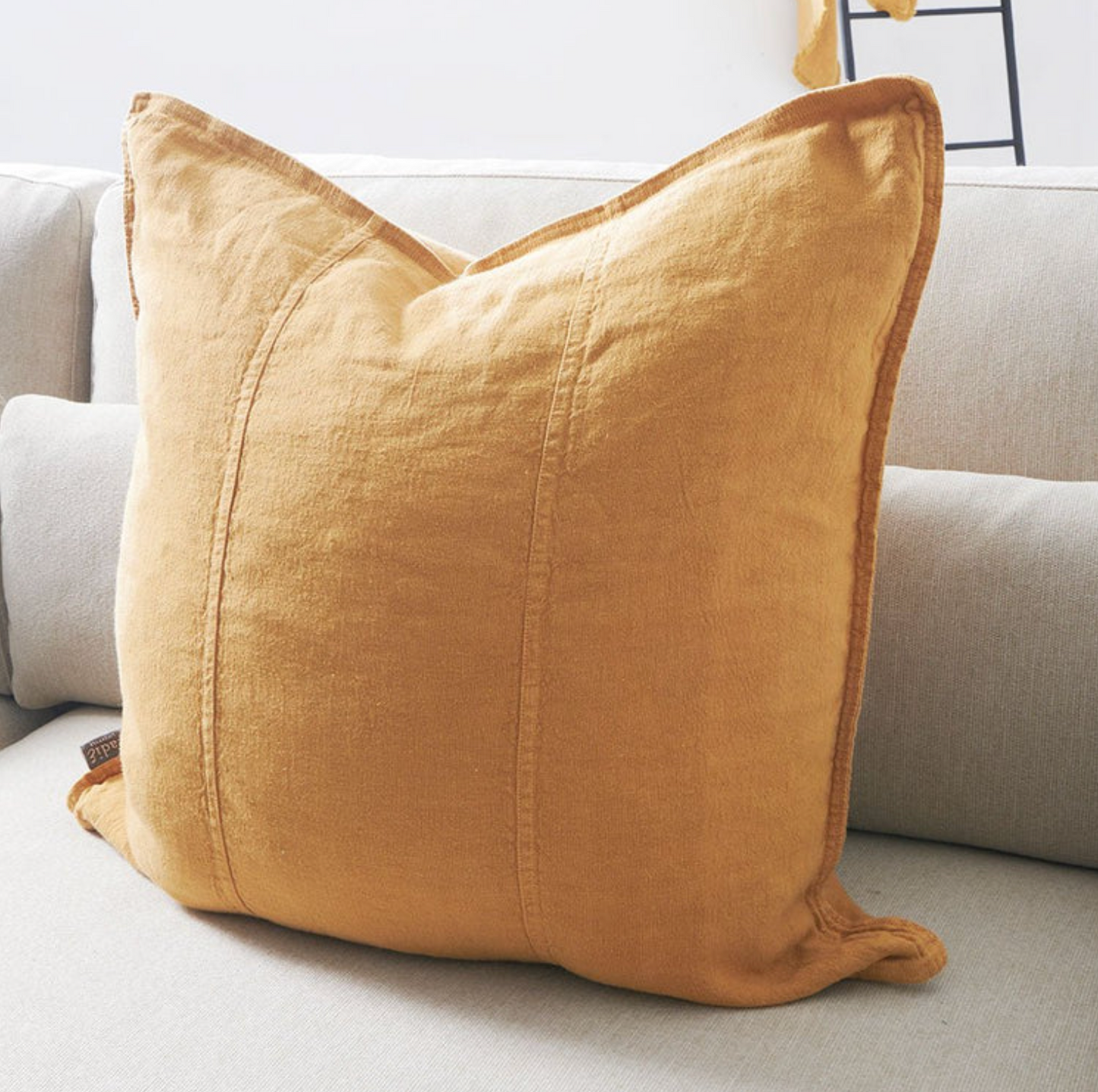 Luca Linen Cushion