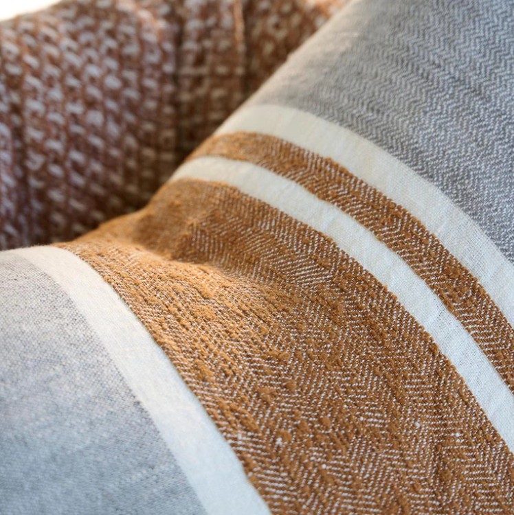 Magnus Linen Cushion