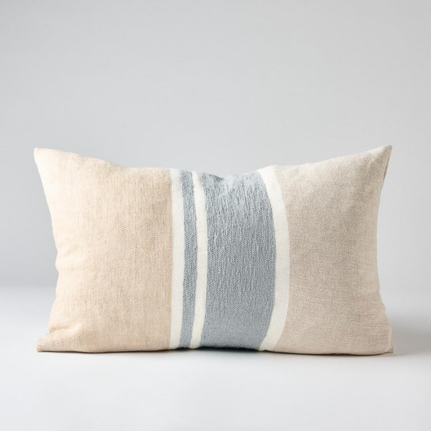 Magnus Linen Cushion