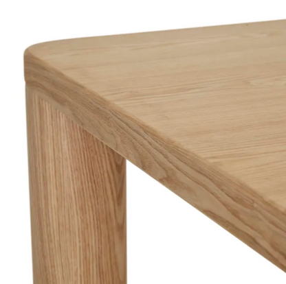 Classic Round Leg Dining Table